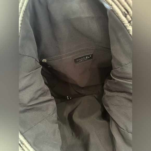 Chanel Unlimited Messenger Bag Nylon Large - Picture 12 of 17